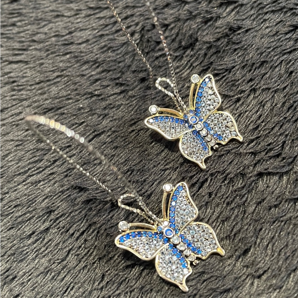Earrings, Absolutely Beautiful Butterflies, 
Blue and White stones. 
Stunning!